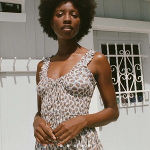 DÔEN EMMARETTA DRESS IN SEA SALT BEDFORD PAISLEY